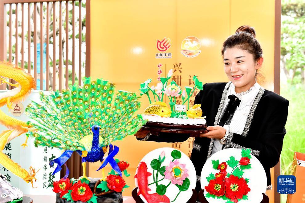 v8棋牌官网